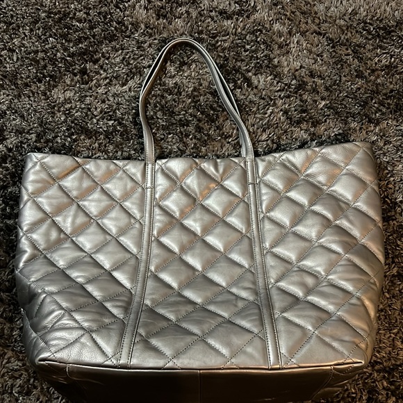 TED BAKER Piscale Quilted Leather Studded Tote - Picture 8 of 16